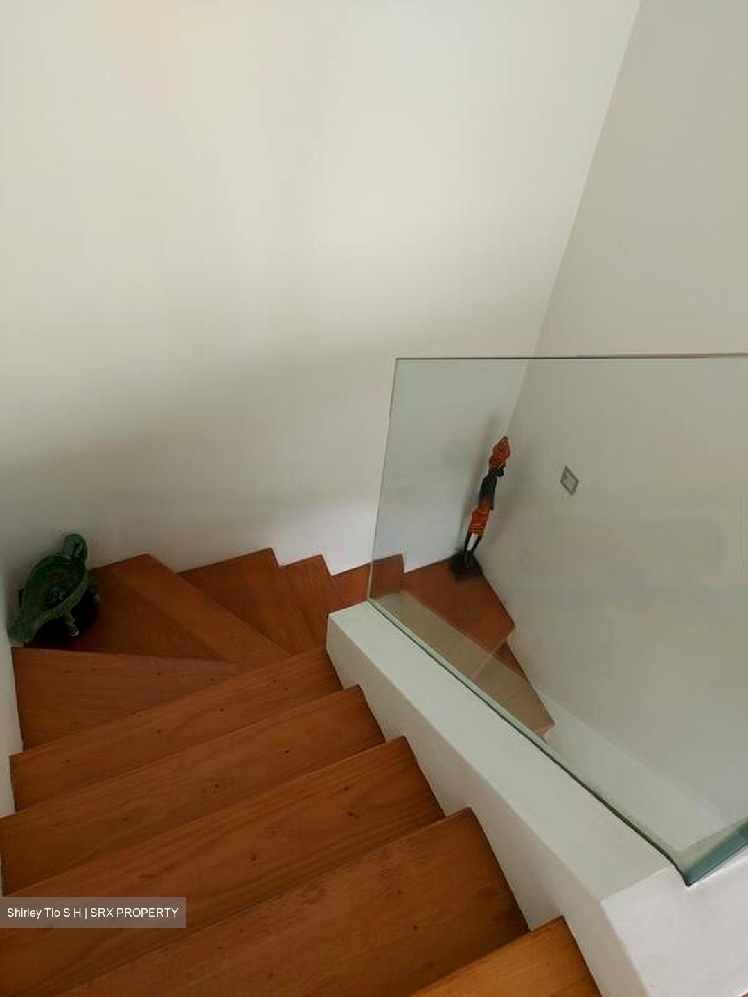 Lakeview Estate (D20), Apartment #467749291
